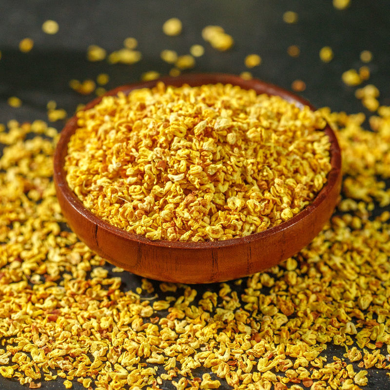 Osmanthus tea leaves, natural plant herbal tea, brewed with hot water, give yourself a quiet life in the afternoon